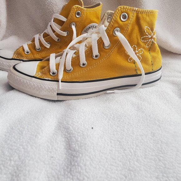 Converse Chuck Taylor high tops yellow women 8 men 6 with embroidery - Picture 9 of 9